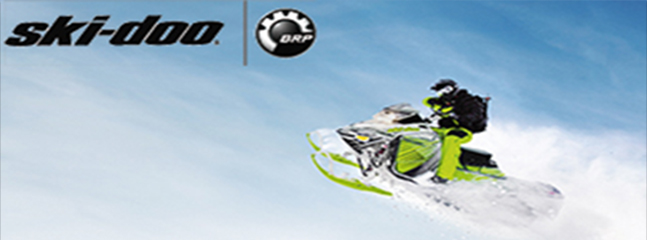 Sport & Spass mit Ski-Doo Motorschlitten Sprung in die Luft mit Ski-Doo